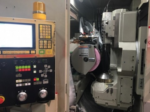 高精度歯車研削機