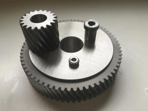 歯車の性能を保証する歯車研削加工